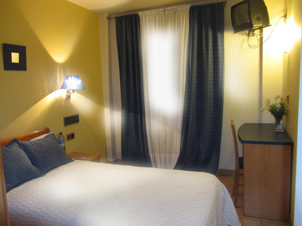 Hotel Villa De Utrillas ห้อง รูปภาพ